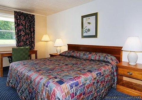 Rodeway Inn Coldwater Bagian luar foto
